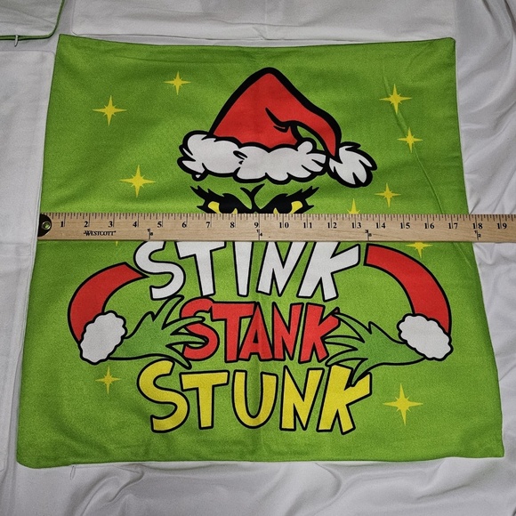 New Set of 4 Grinch Max Christmas Pillow Covers 18x18 Whoville Grinches Grinchy - Picture 8 of 11